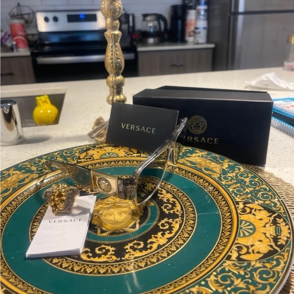 Versace Transparent Sunglasses - Picture 9 of 10